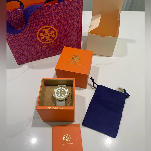 Tory Burch Watch - Picture 4 of 16
